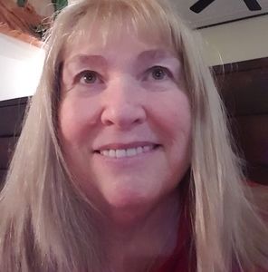 Meet your Posher, Vickie